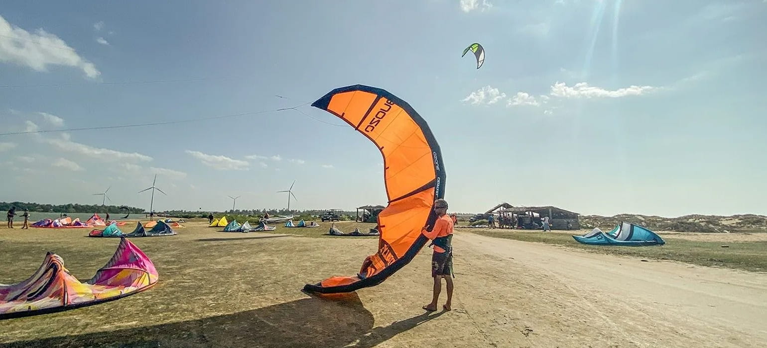 Kitesurfing