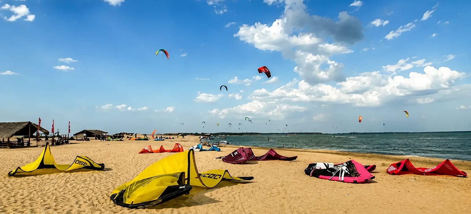 Kitesurfing photo 3