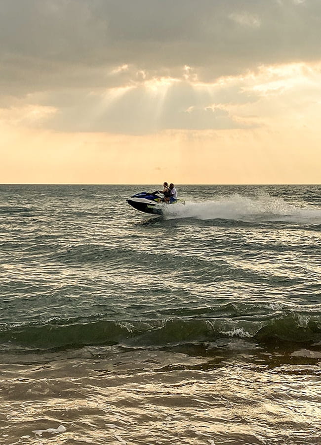 Feel the Waves