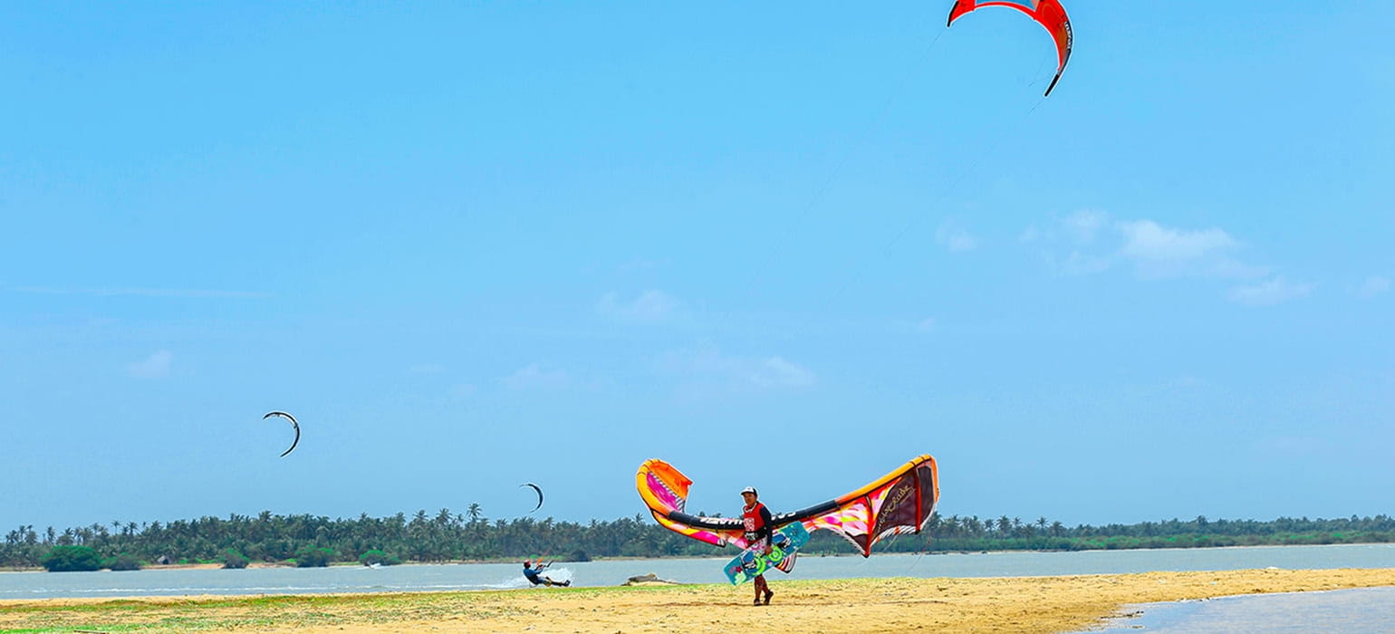 Kitesurfing photo 2
